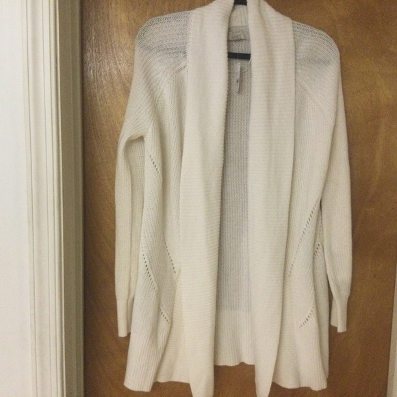 LOFT Sweaters - Loft cream sweater (NWT)